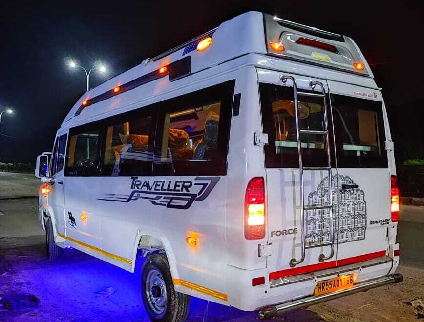 12-Seater Maharaja Traveller